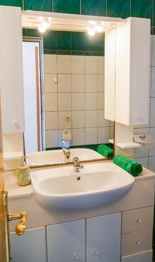 One Bedroom Apartment With Terrace And Seaview - B 세비드 외부 사진